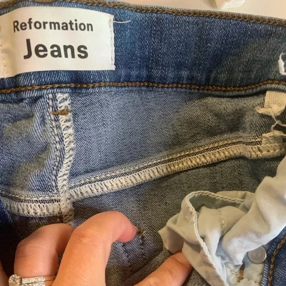 Reformation Jeans Size 25 - Picture 3 of 5